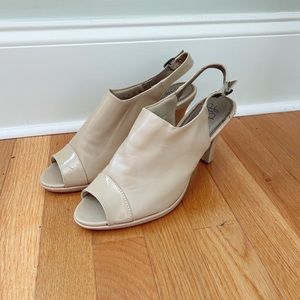 Life Stride Taupe Pump Size 10, 2.5 Inch heel, covered with strap